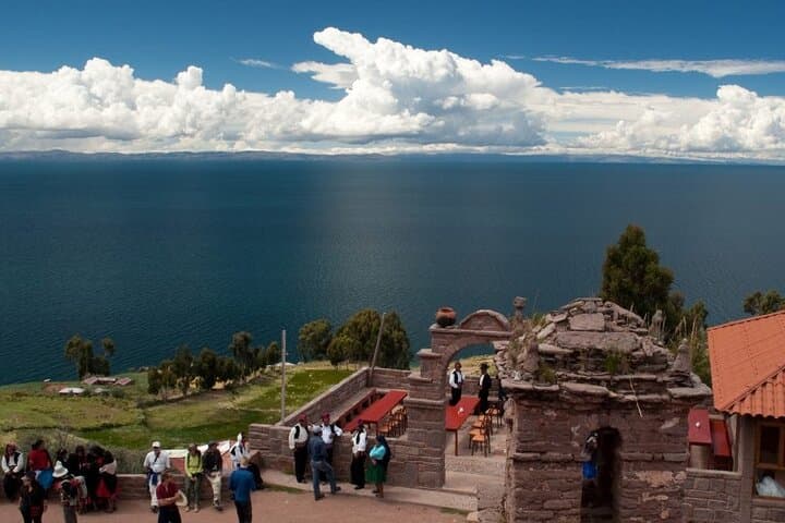 Full-Day Speedboat Tour to Uros & Taquile: Floating Islands, Textiles & Lake Titicaca Views photo 2
