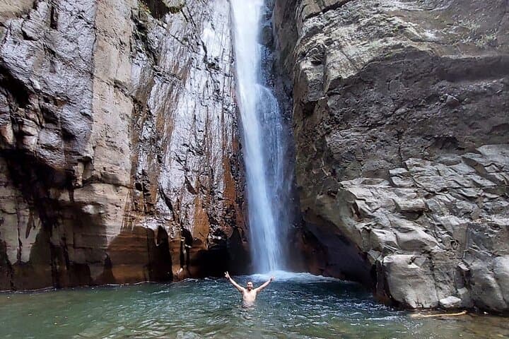 Tamanique Waterfalls Trek and El Tunco Surf Day Trip photo 4