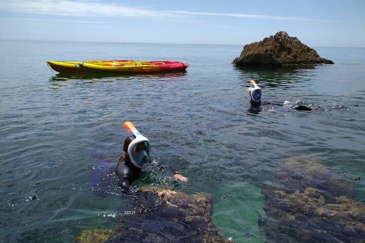 Arrábida Kayak & Coasteering Adventure from Lisbon: Sea Caves, Cliff Jumps & Beach Lunch photo 4
