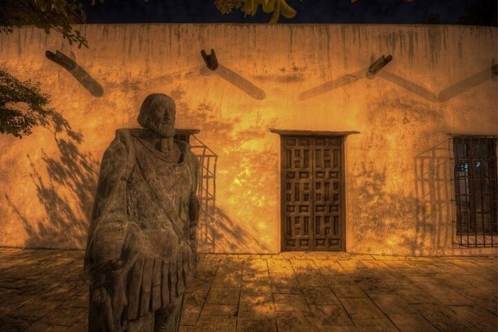 San Antonio Haunted Pub Crawl: Ghost Stories and Historic Bars in Downtown photo 5