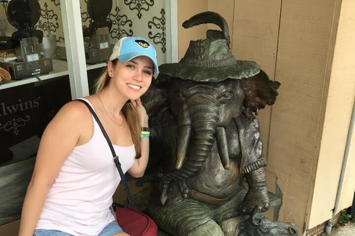 Palm Bay Scavenger Hunt: Wacky Walks App-Based Royal Adventure