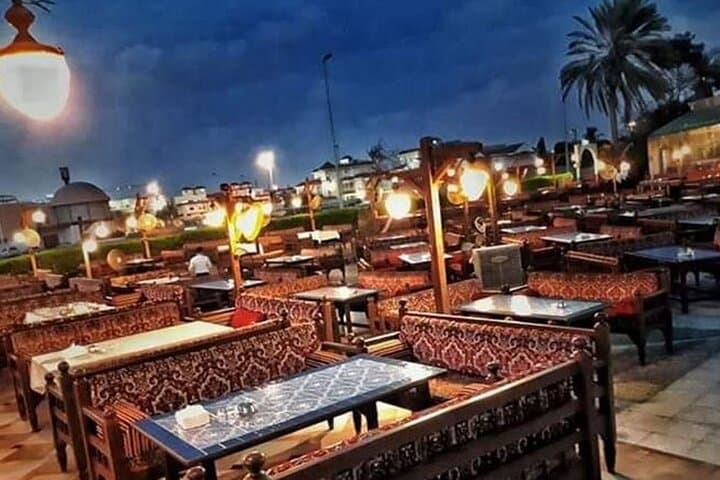 Dining at Al Nakheel Restaurant on the Jeddah Corniche photo 4