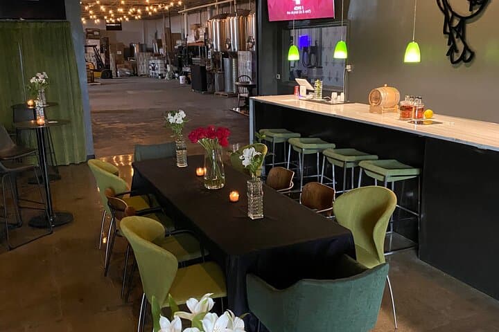 Roxor Distillery Tour & Tasting in Dallas — 1-Hour Guide to Gin, Bourbon, and Cocktails photo 4