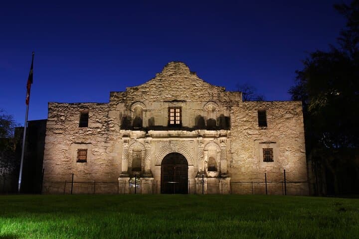 San Antonio Ghost Tour: Self-Guided Alamo & River Walk Audio App photo 3