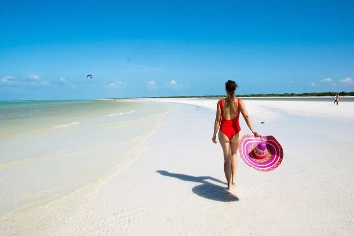 Holbox Day Trip from Cancún: Punta Mosquito, Golf Carts & Beach Lunch