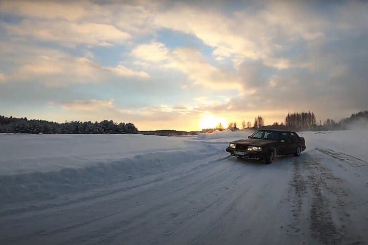 Riga Snow Drifting Experience: Winter Beater Ice Track Ride