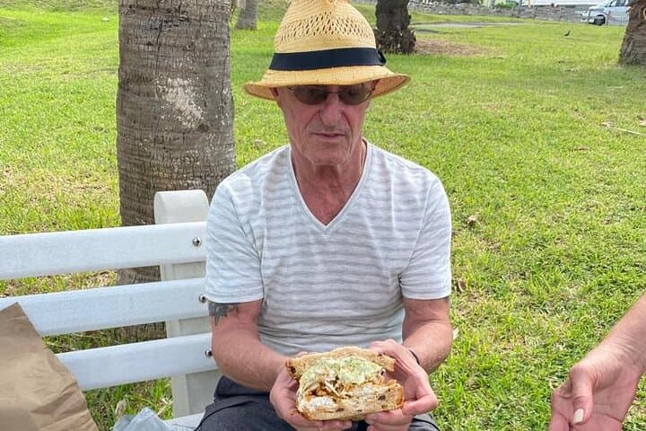 Bermuda Island Discovery & Iconic Fish Sandwich Tour photo 6