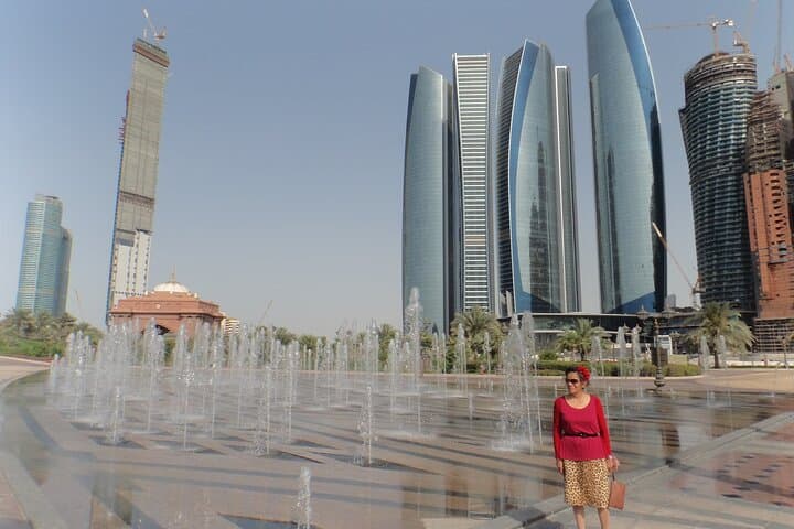 Abu Dhabi Day Tour: Sheikh Zayed Mosque, Corniche & Yas Island Highlights photo 4