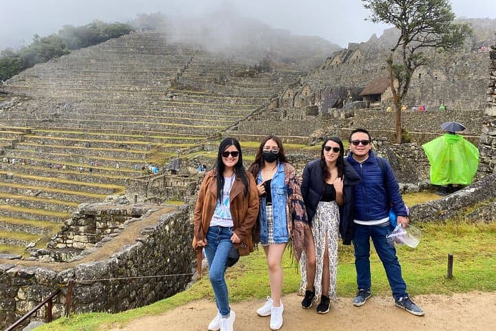 2-Day Sacred Valley and Machu Picchu Train Tour — Guided Overnight to Aguas Calientes photo 1