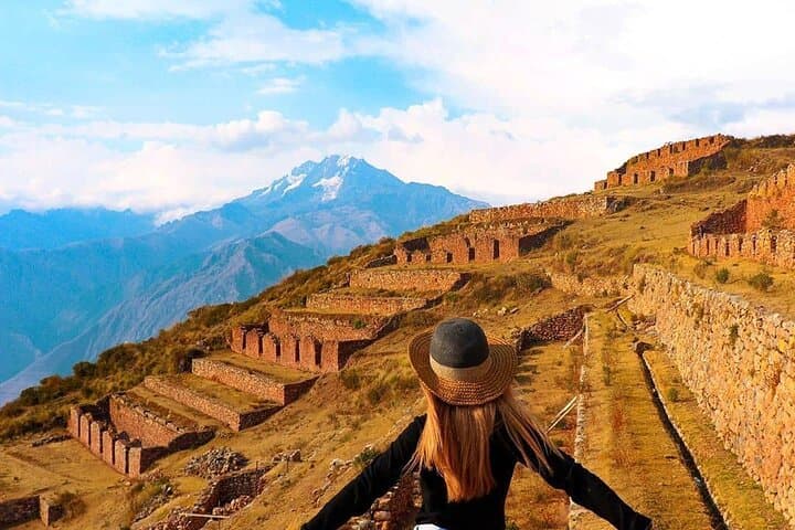 2-Day Sacred Valley and Machu Picchu Train Tour — Guided Overnight to Aguas Calientes photo 3