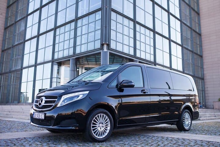 Private Transfer Between Zagreb and Split with Custom Sightseeing Stops