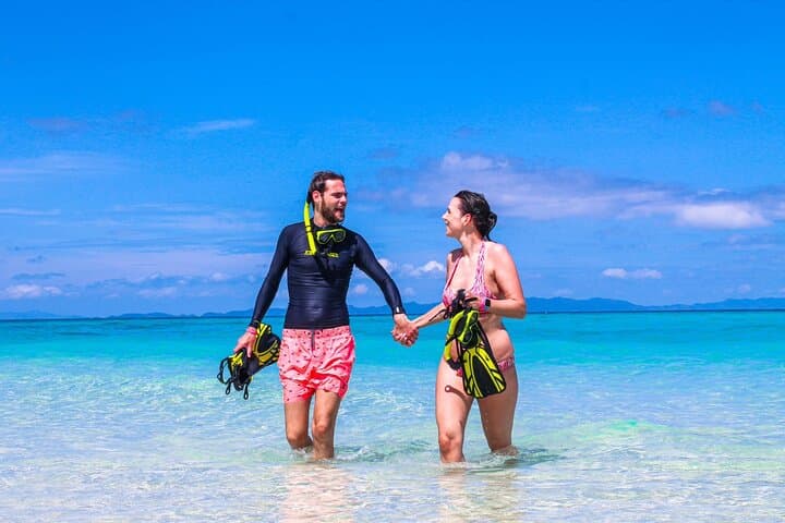 Phi Phi & Bamboo Islands Speedboat Day Trip: Snorkel, Swim and See Maya Bay