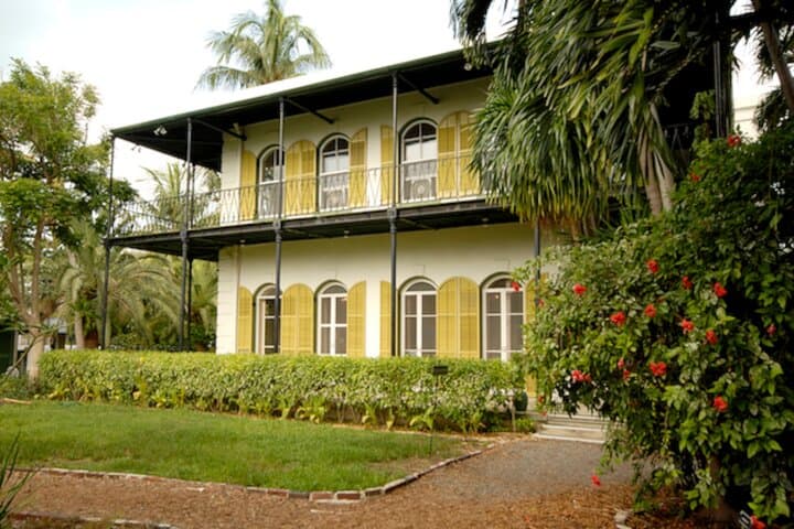 Self-Guided Old Town Key West Audio Walking Tour Guide photo 3