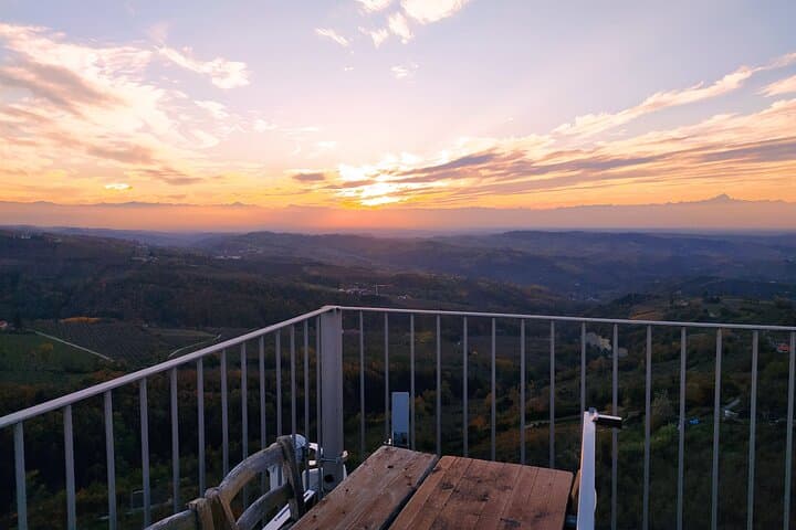 Panoramic Aperitif on Albaretto della Torre: 360° Views of Langhe & Monviso photo 6