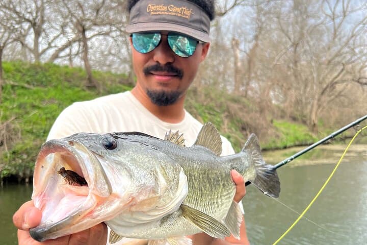 Full-Day Guided Fishing Trip on Canyon Lake: Fly & Lure Fishing Near New Braunfels photo 3