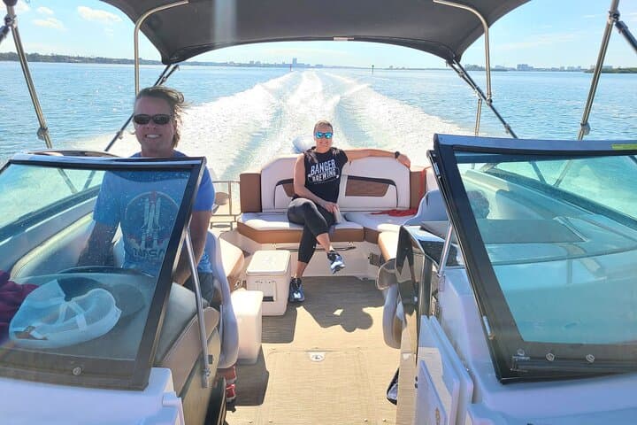 Half-Day Private Boating Adventure on Clearwater Beach’s Premium Four Winns photo 3