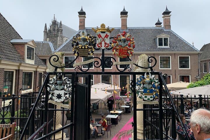 Leiden Self-Guided Escape Game: Solve the Stolen Files on a Canal-Side Walk photo 2