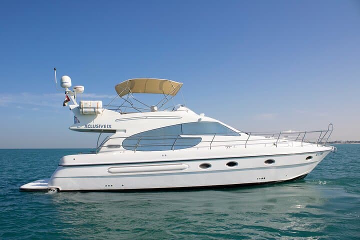 Dubai private 3-hour luxury yacht charter with optional jet ski photo 2
