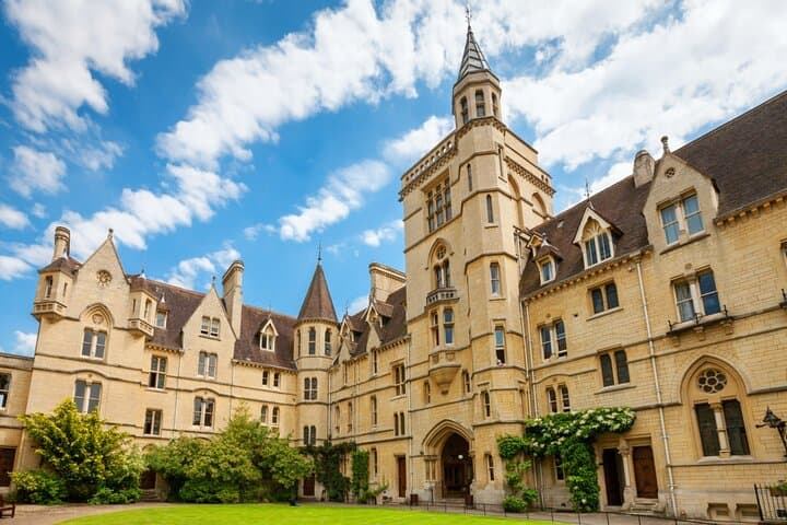 Oxford Alumni Puzzle Walk: Self-Guided Story Game Through the University photo 5