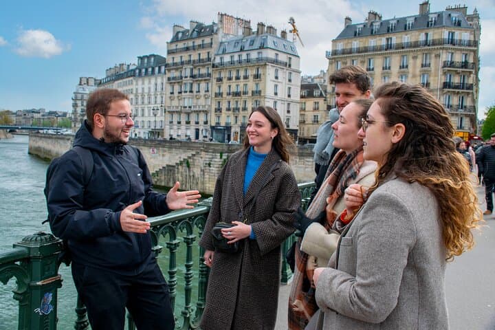 Explore Paris Like a Local: Full-Day Custom Private Guide Tour photo 6