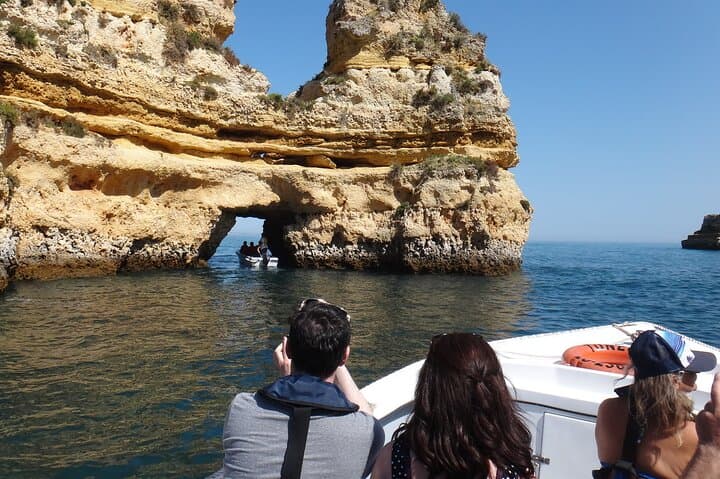 Ponta da Piedade Boat Cruise: Inside the Caves and Coastal Cliffs of Lagos
