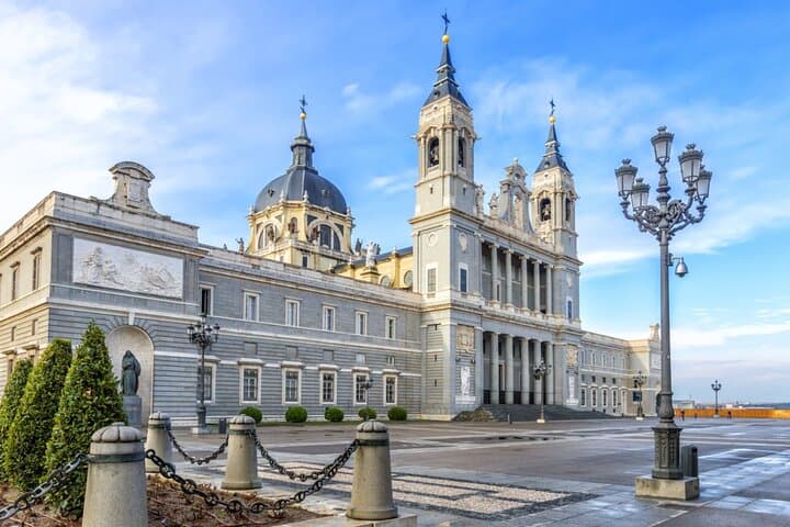 Madrid Mystery Quest: Self-Guided Surreal City Adventure photo 6