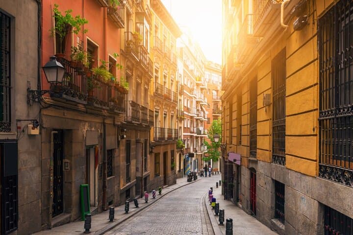 Madrid Mystery Quest: Self-Guided Surreal City Adventure photo 3