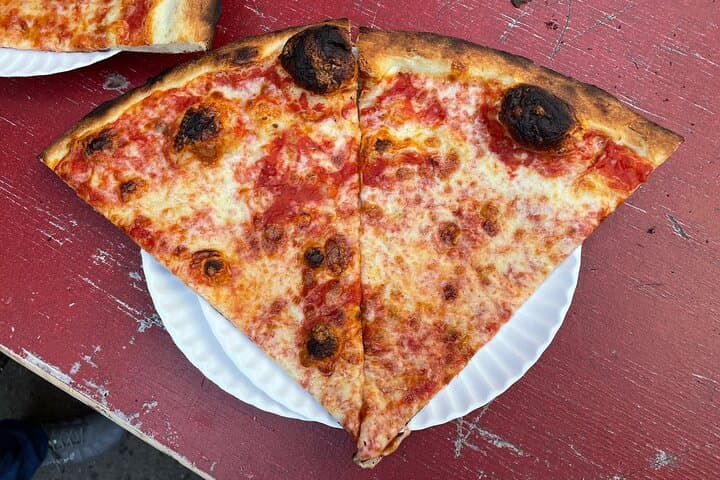 East Village Pizza Walk: Guided Tour of Manhattan's Classic Pizzerias photo 4