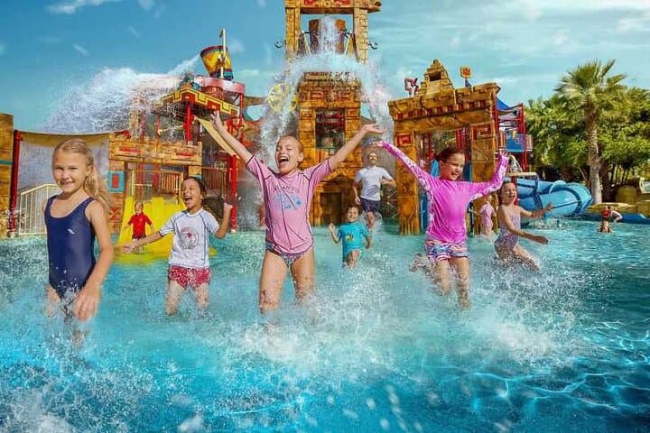 Atlantis Aquaventure Waterpark: Dubai’s High-Speed Slides, Shark Lagoons & Beach Access