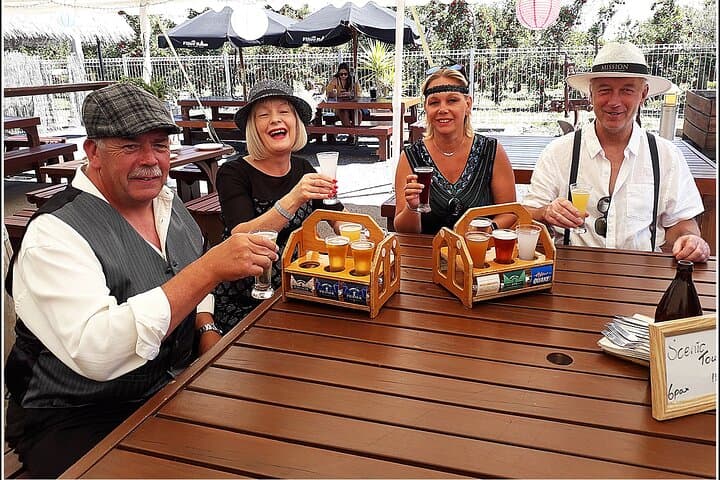 Napier Bay Tasting Tour: Beer, Wine, Cider & Gin Small-Group Experience