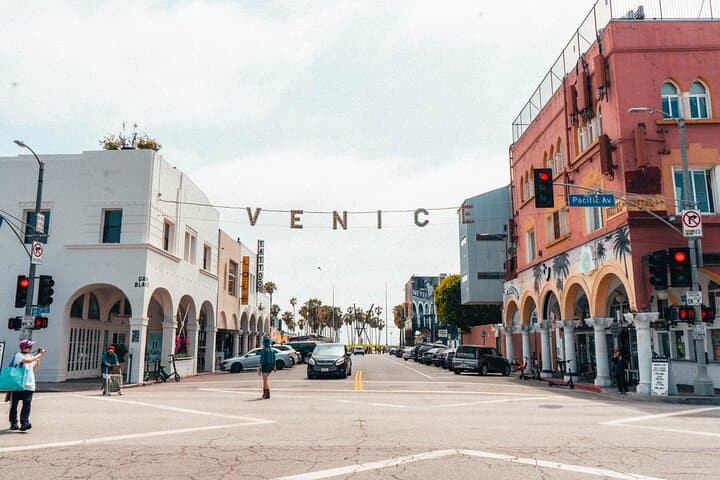 LA’s Iconic Gems Private Tour: Half-Day Star-Studded Adventure photo 6
