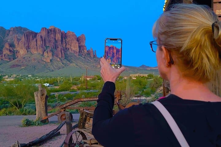 Apache Trail & Superstition Mountain Guided Hike — Lost Dutchman Tour from Scottsdale