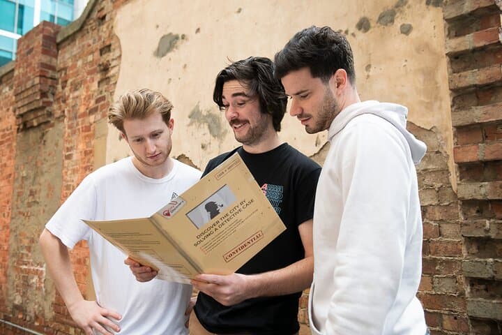 Melbourne Outdoor Escape Game — Self-Guided Detective Walk from State Library to Flinders Street