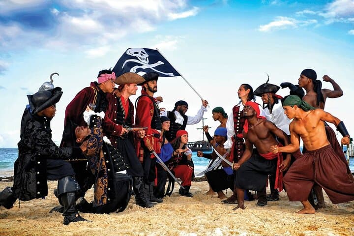 Pirates Cruise Punta Cana: Snorkel with Sharks & Stingrays