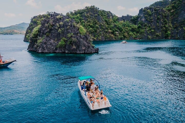Malcapuya & Ditaytayan Speedboat Beach Hop from Coron photo 2
