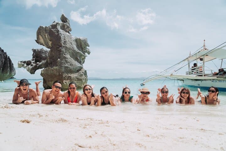 Malcapuya & Ditaytayan Speedboat Beach Hop from Coron photo 4