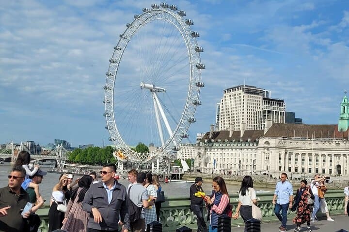 Private London Van Tour: 6-Hour Custom Chauffeured City Sightseeing photo 6