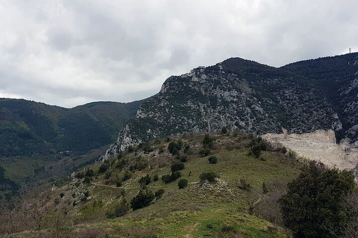 Castelletta to Grottafucile: 10km Guided Hike on Mount Revellone photo 6