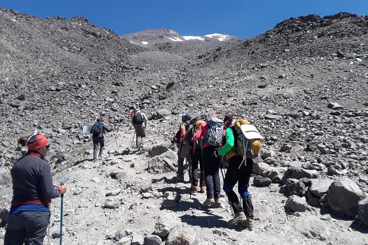 7-Day Private Mount Ararat Trek: Summit Itinerary, Logistics & Gear Guide photo 5
