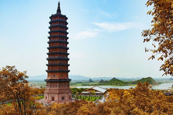 Explore Ninh Binh: 2-Day Tam Coc, Trang An & Mua Cave Adventure photo 2