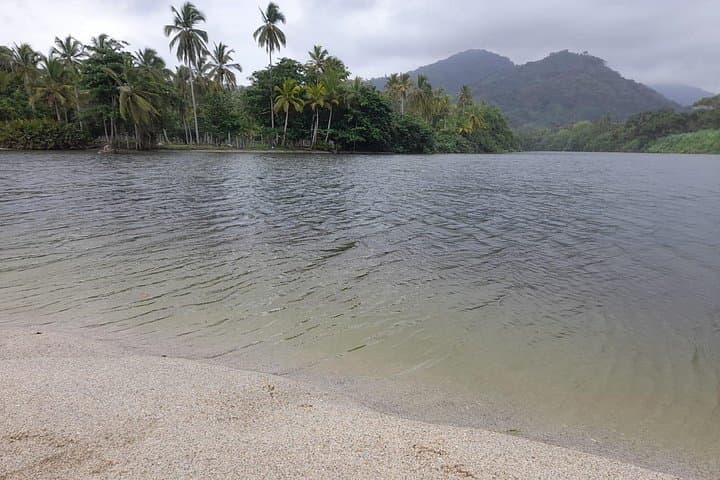 Mendihuaca & La Poza Sagrada: Day Hike, Sacred Pool Swim and Beach Afternoon photo 1