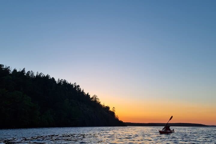 Sunset Kayak and Fika on Stockholm’s Mälaren photo 4