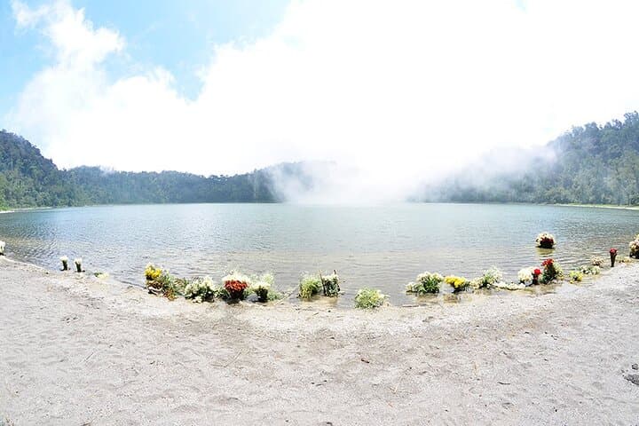 Chicabal Volcano and Sacred Lagoon Trek from Quetzaltenango photo 4