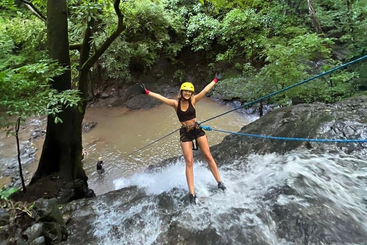 Waterfall Rappelling in Nosara — Rappel a 20m Jungle Cascade Near Playa Guiones photo 2