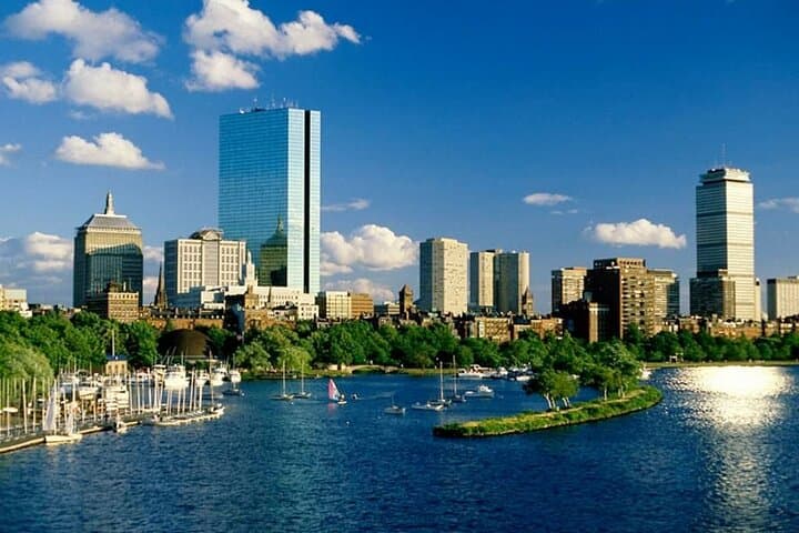 Private 1.5-Hour Freedom Trail Walking Tour: Historic Boston in Costume photo 5