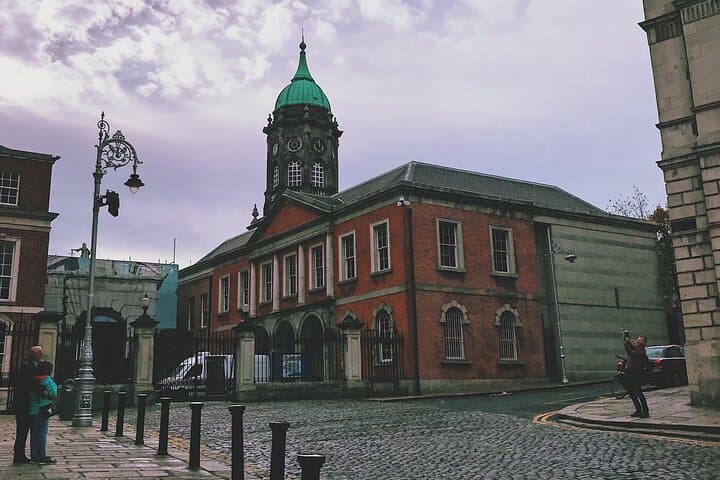 Interactive Treasure Hunt in Dublin: Self-Guided Riddle Walking Tour photo 5