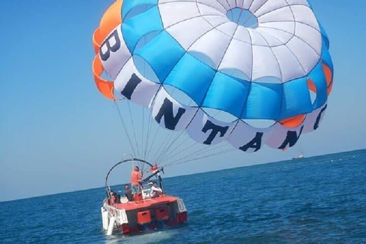 Experience Thrills on the Waters of Tanjung Benoa
