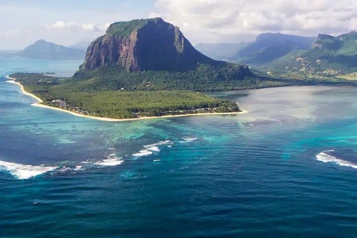 Le Morne Brabant Slave Route Hike: Summit History, Views & Practical Guide photo 6