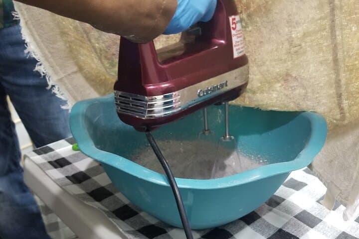 Bath Bomb Making Class in Newark — DIY Spa Workshop & Craft Experience photo 4