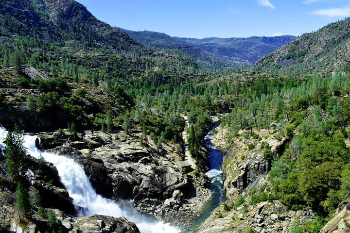 Private Day Hike of Hetch Hetchy & Wapama Falls — O'Shaughnessy Dam to Wapama Falls photo 2